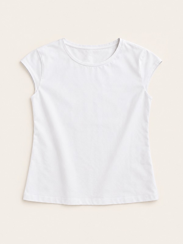 Cap sleeve: A tiny sleeve that just covers the shoulder.